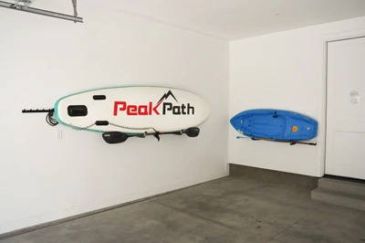 Garage & Amenities