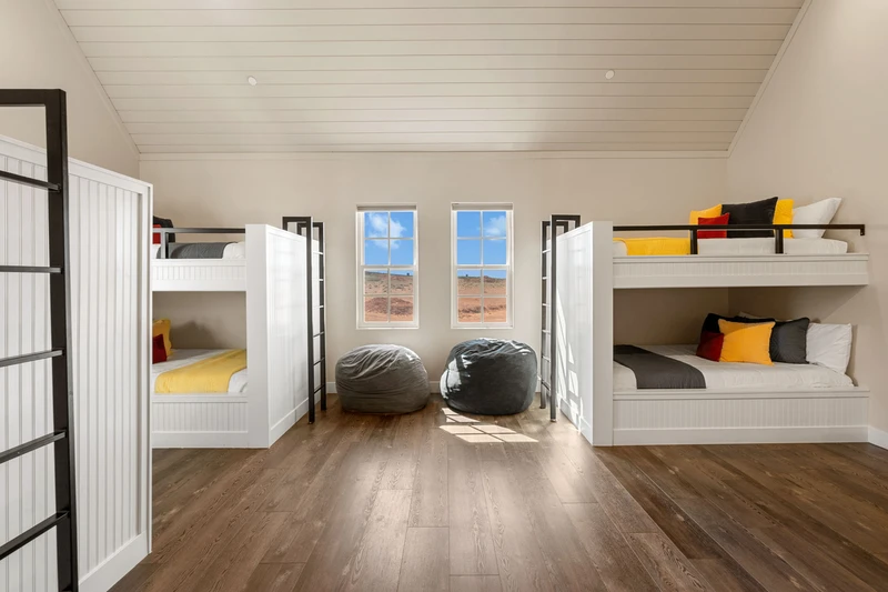 3 Full/Full Bunks, 1 Twin Bunk Room