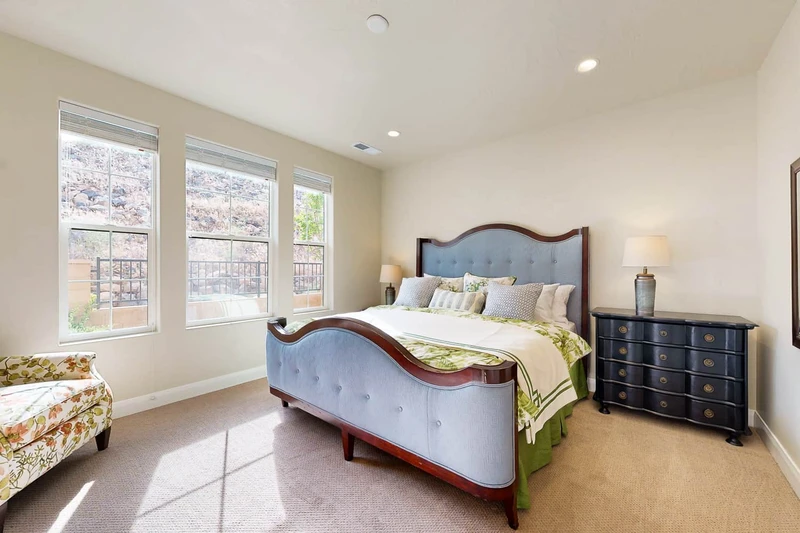 King Bedroom