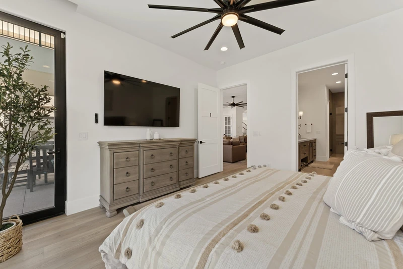 King Bedroom