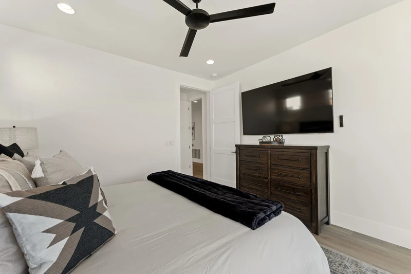 King Bedroom