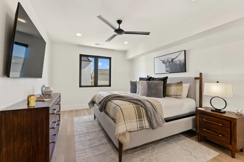 King Bedroom