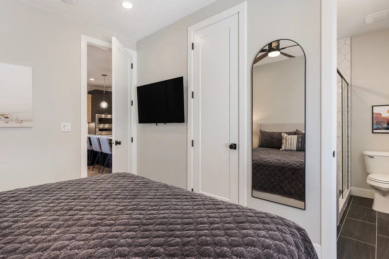 King Bedroom