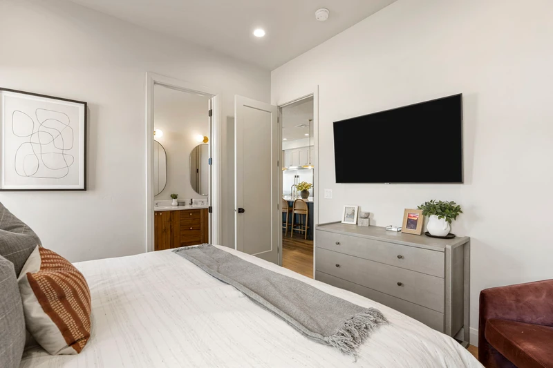 King Bed
