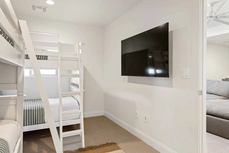 Twin/Twin Bunk Beds