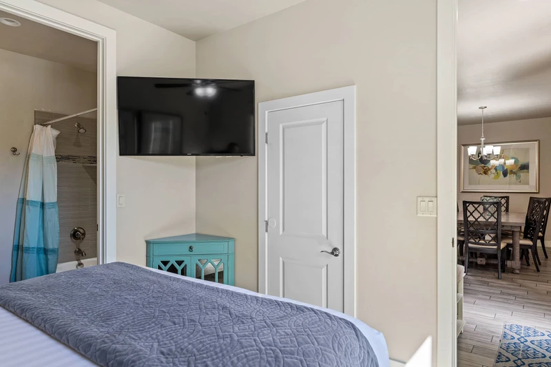 King Bedroom