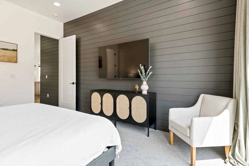 King Bedroom