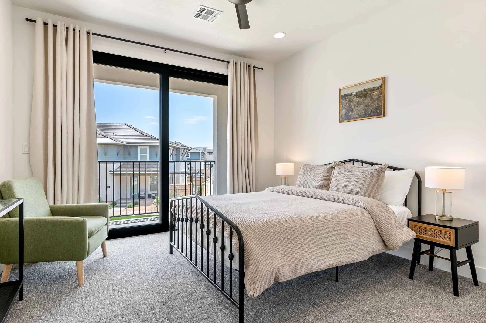 Queen Bedroom