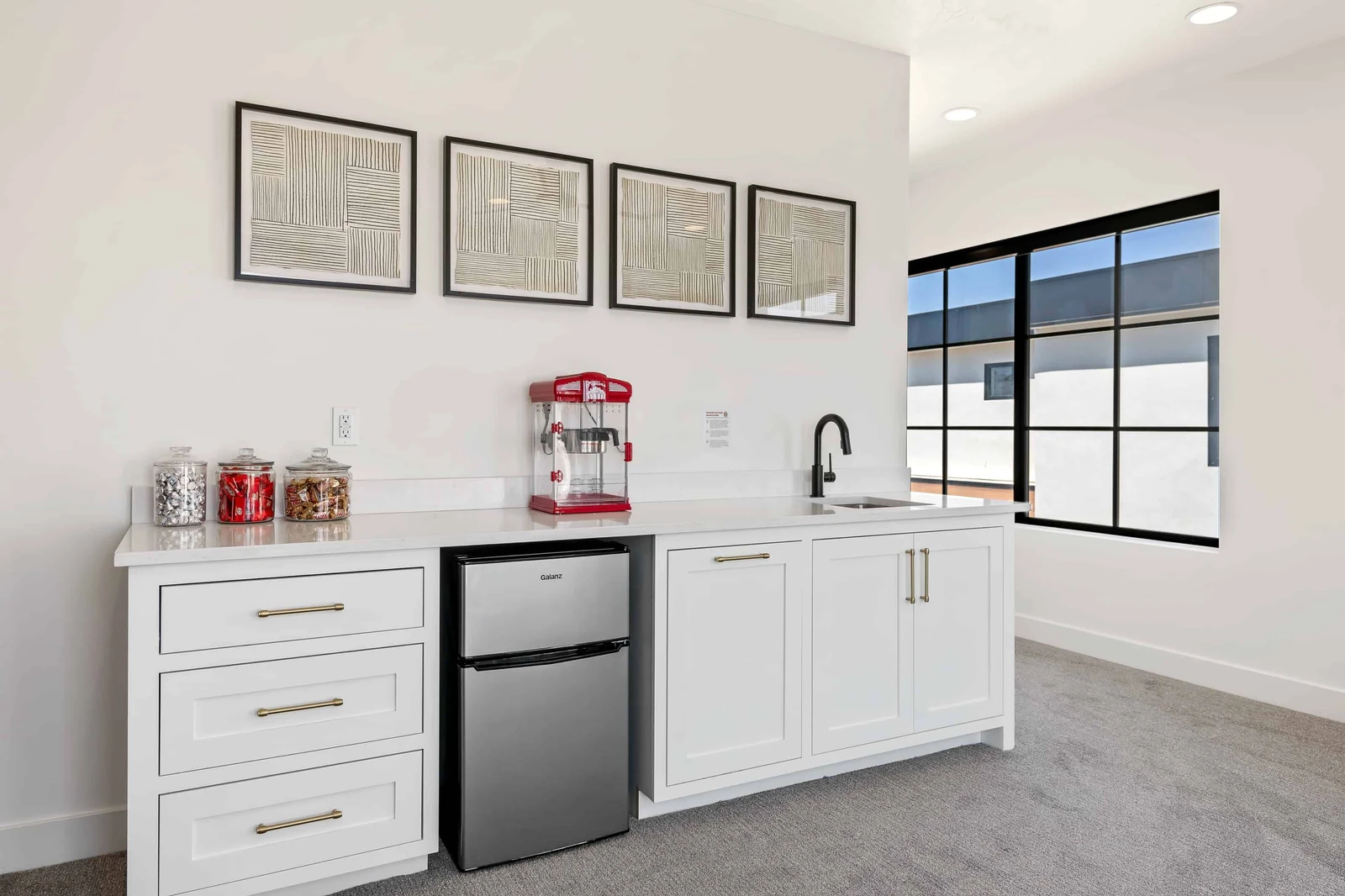 Kitchenette
