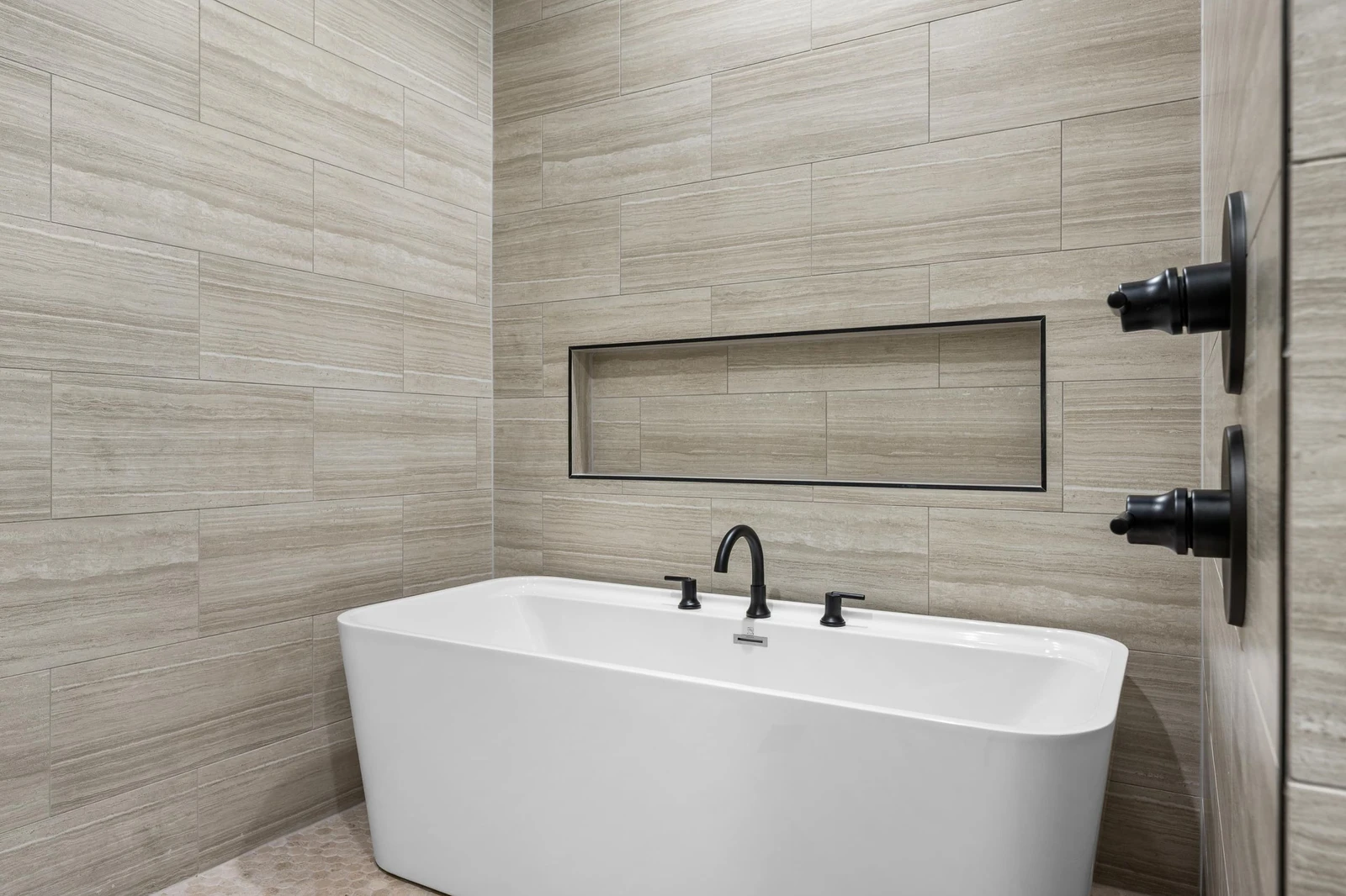 Bathtub