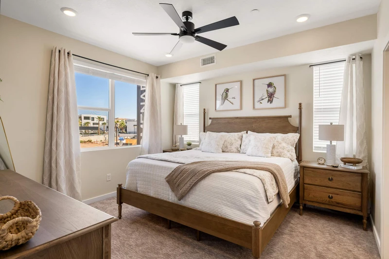 Queen Bedroom