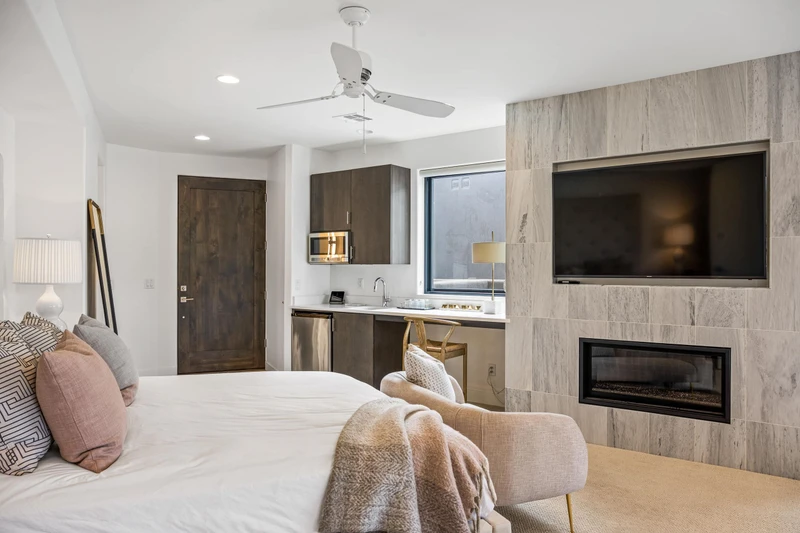 Master Suite with Casita