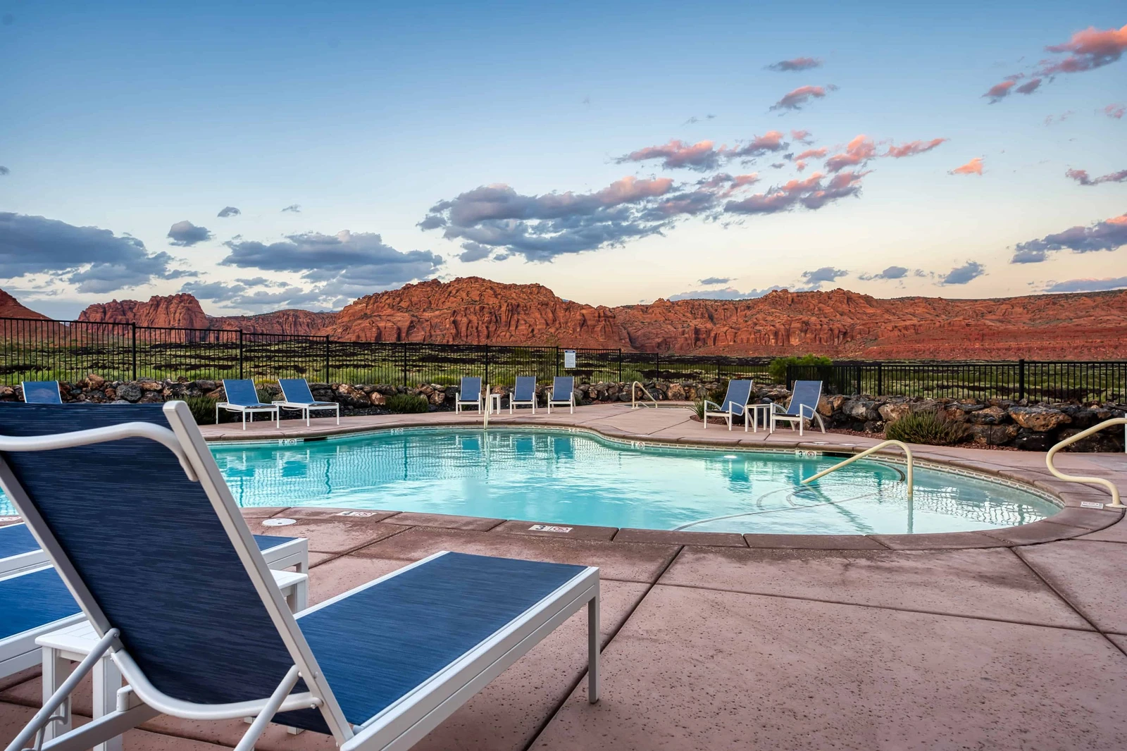 Community Pool and Hot Tub