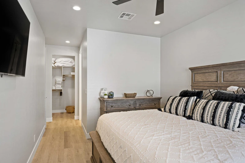 King Bedroom