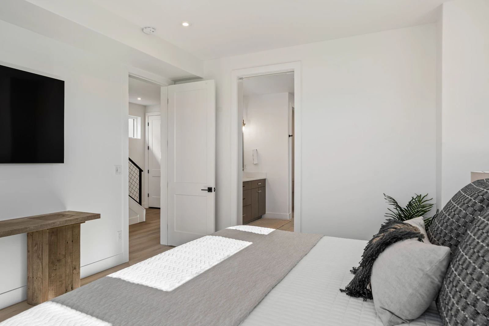 Queen Bedroom w/ Attached Bath