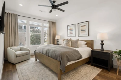 Unit 2 King Bedroom
