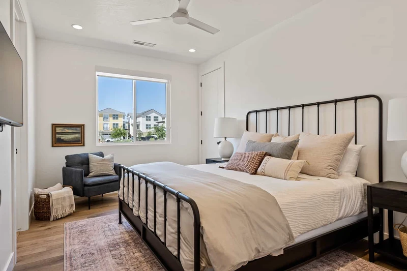 King Bedroom
