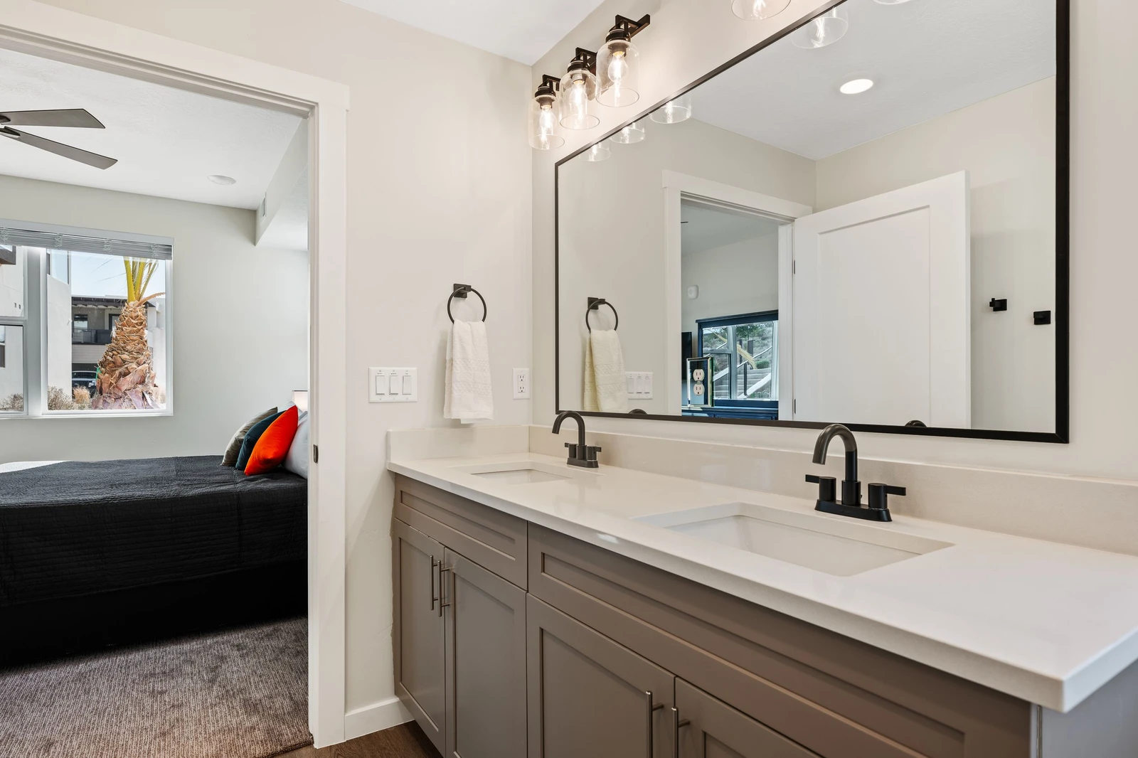 Attached King Bathroom