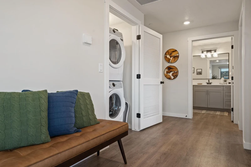 Washer & Dryer
