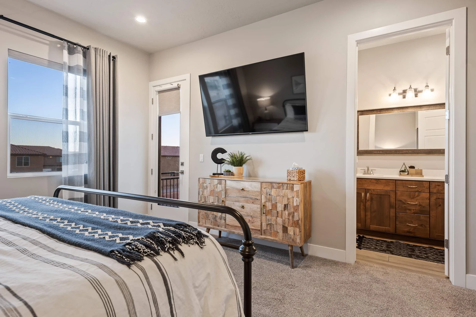 King Bedroom