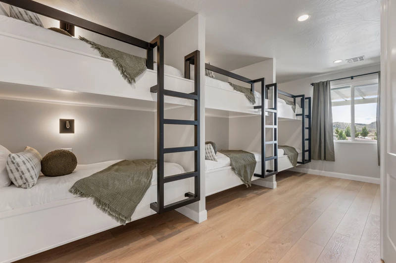 3 - T/T Bunk Room