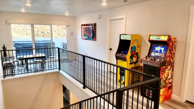 3rd Level Hallway Arcade Games