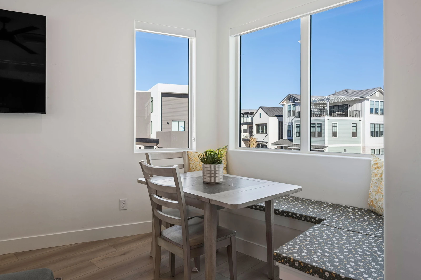 Casita Dining Nook