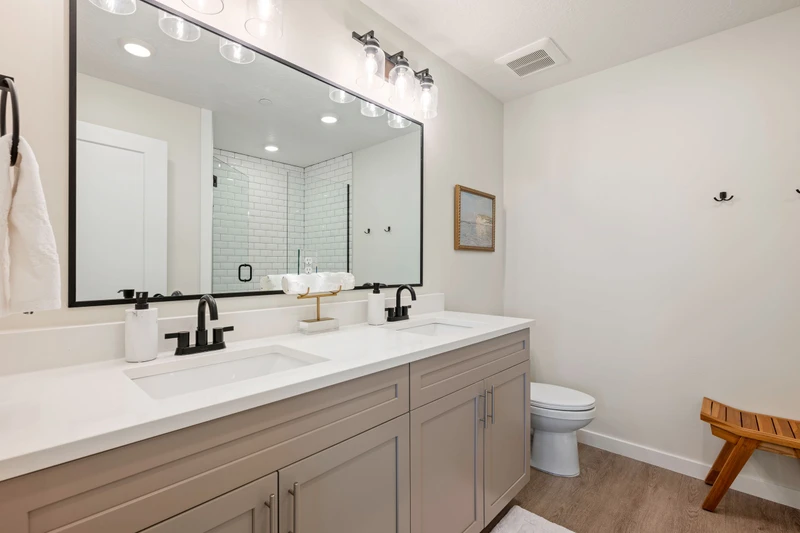 Bath Ensuite