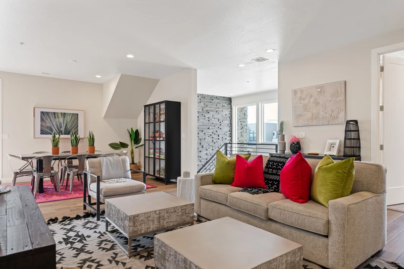 Upstairs Living Area