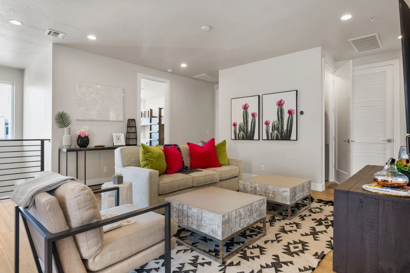 Upstairs Living Area