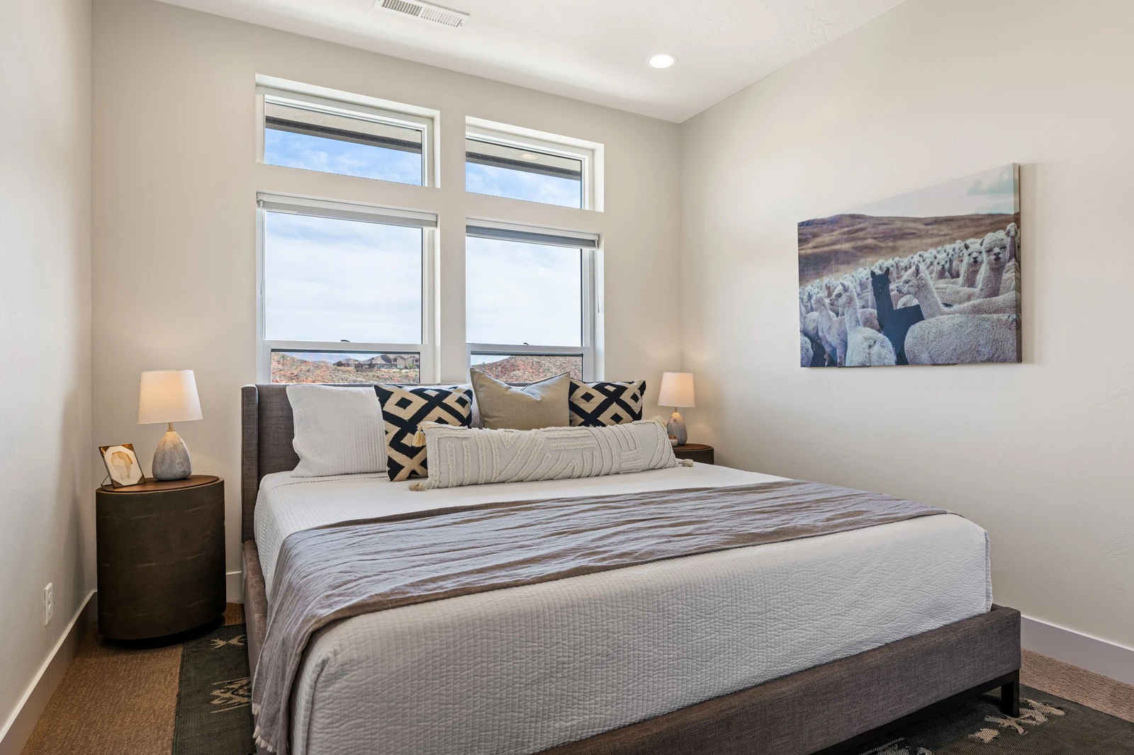 King Bedroom / Attached Bath