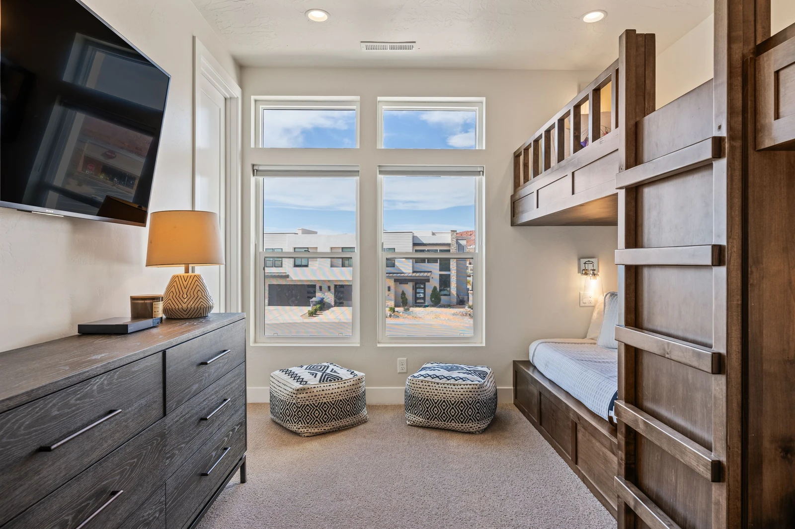 2 Twin/Twin Bunks / Attached Bath
