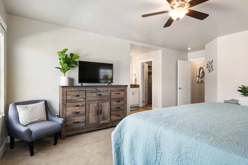 King Master Suite