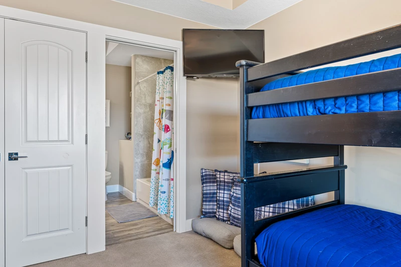2 Twin/Twin Bunks