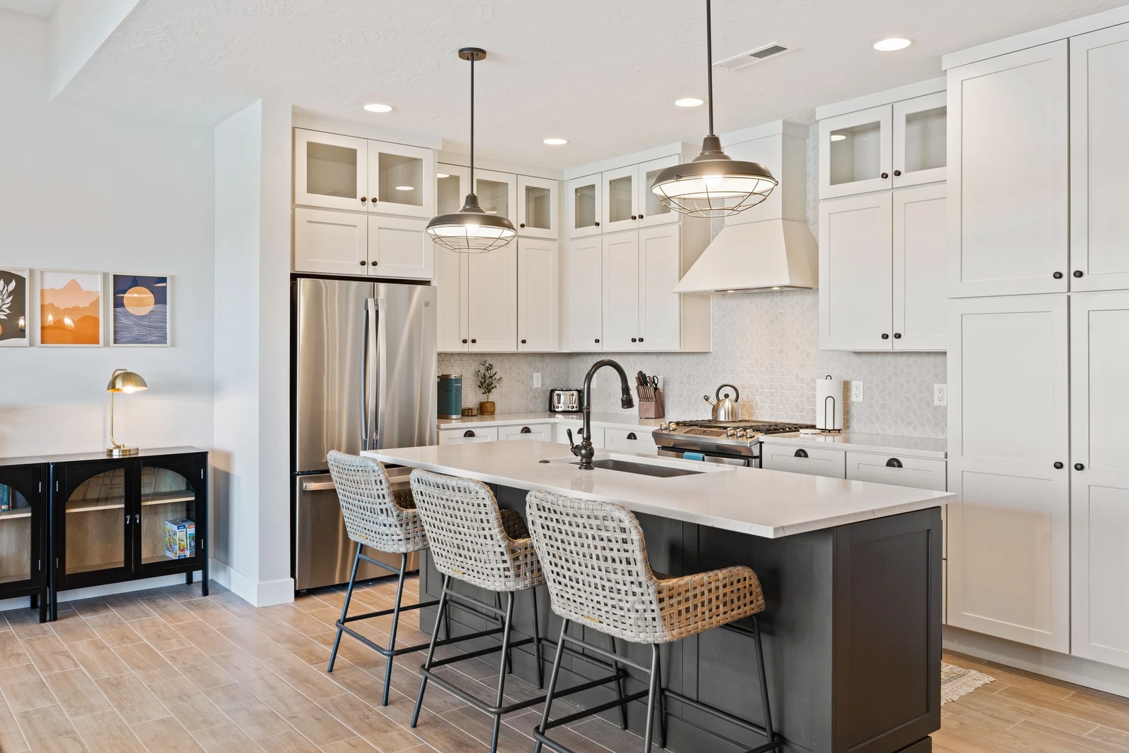 House 1: Fully Equipped Kitchen
