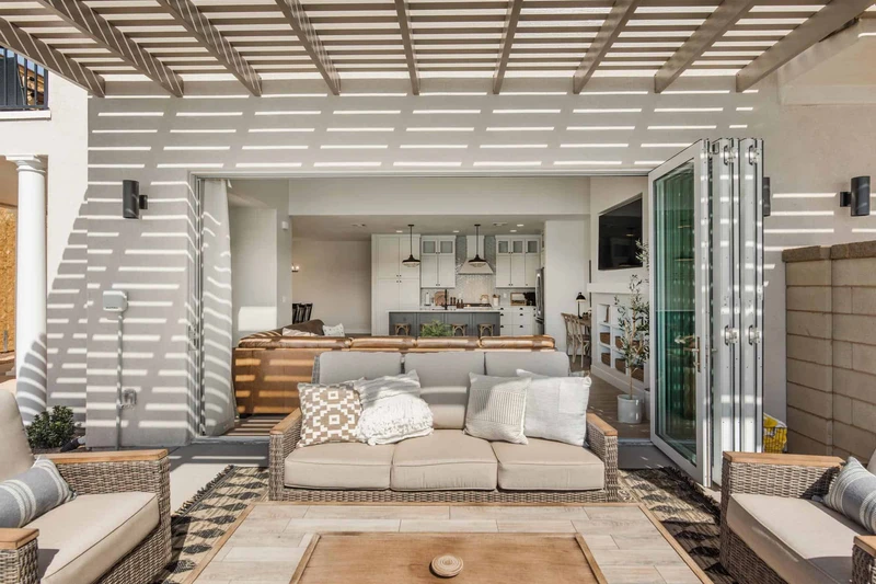 House 1:Indoor/Outdoor Space