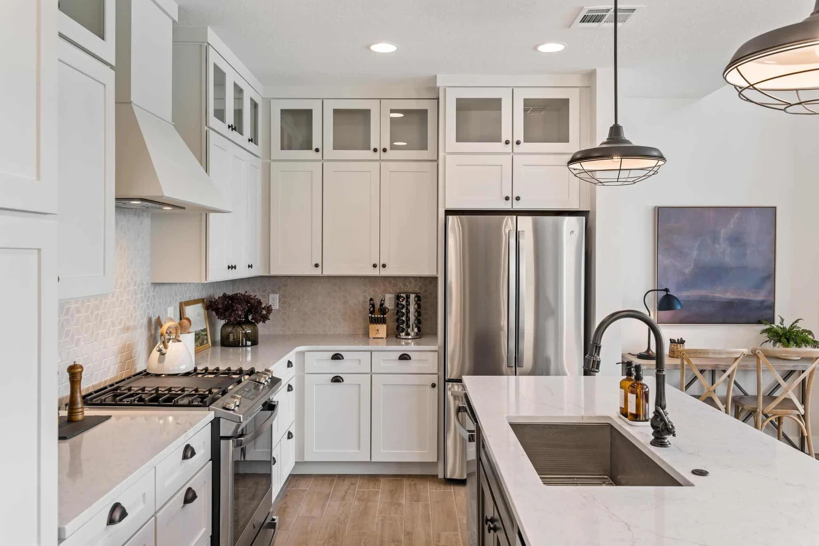 House 2: Fully Equipped Kitchen
