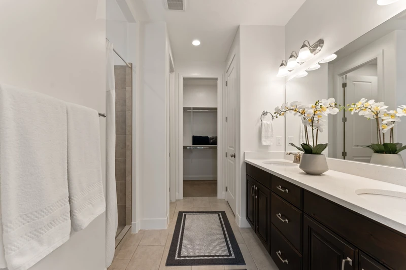 House 1 Master Bathroom