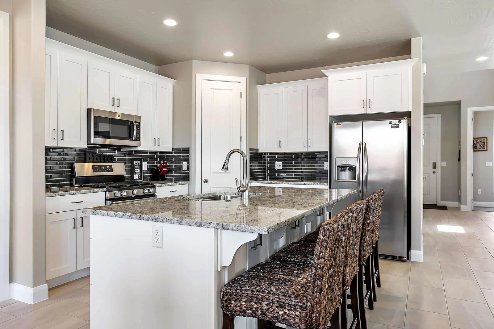 House 2 Kitchen