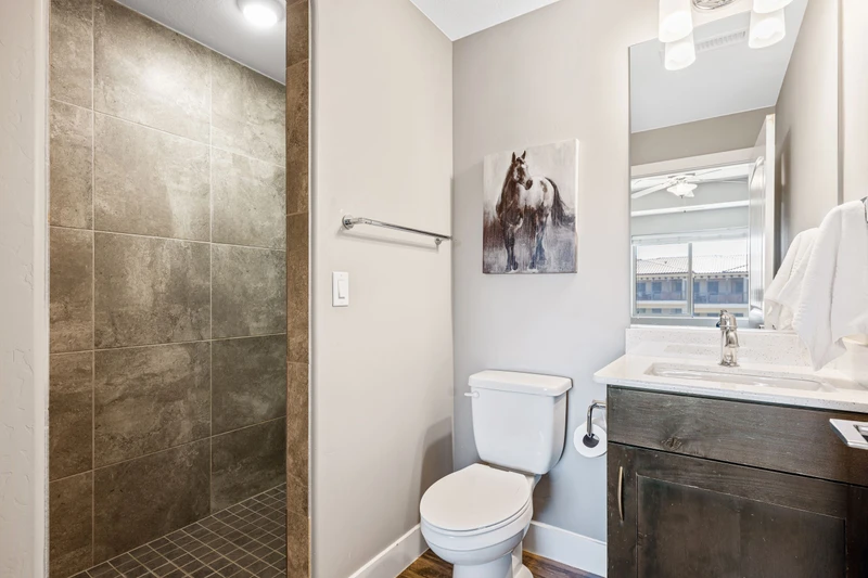 Bathroom Unit 2