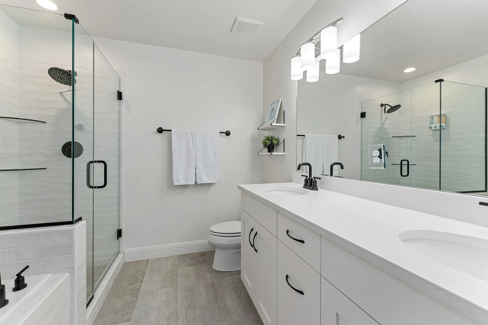King Primary Bath