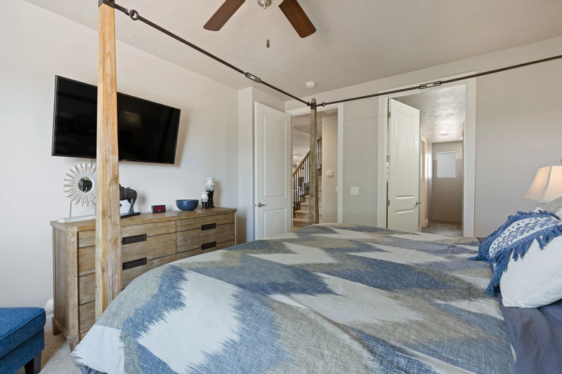 King Bedroom