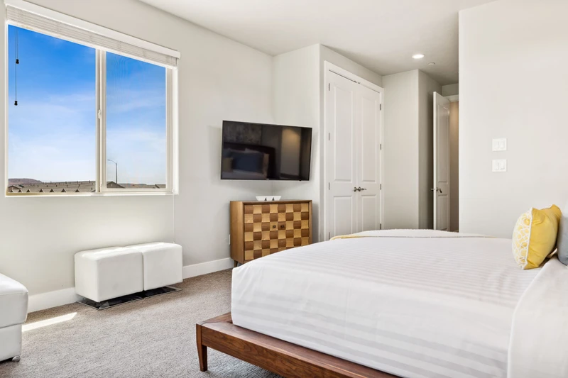 King Bedroom
