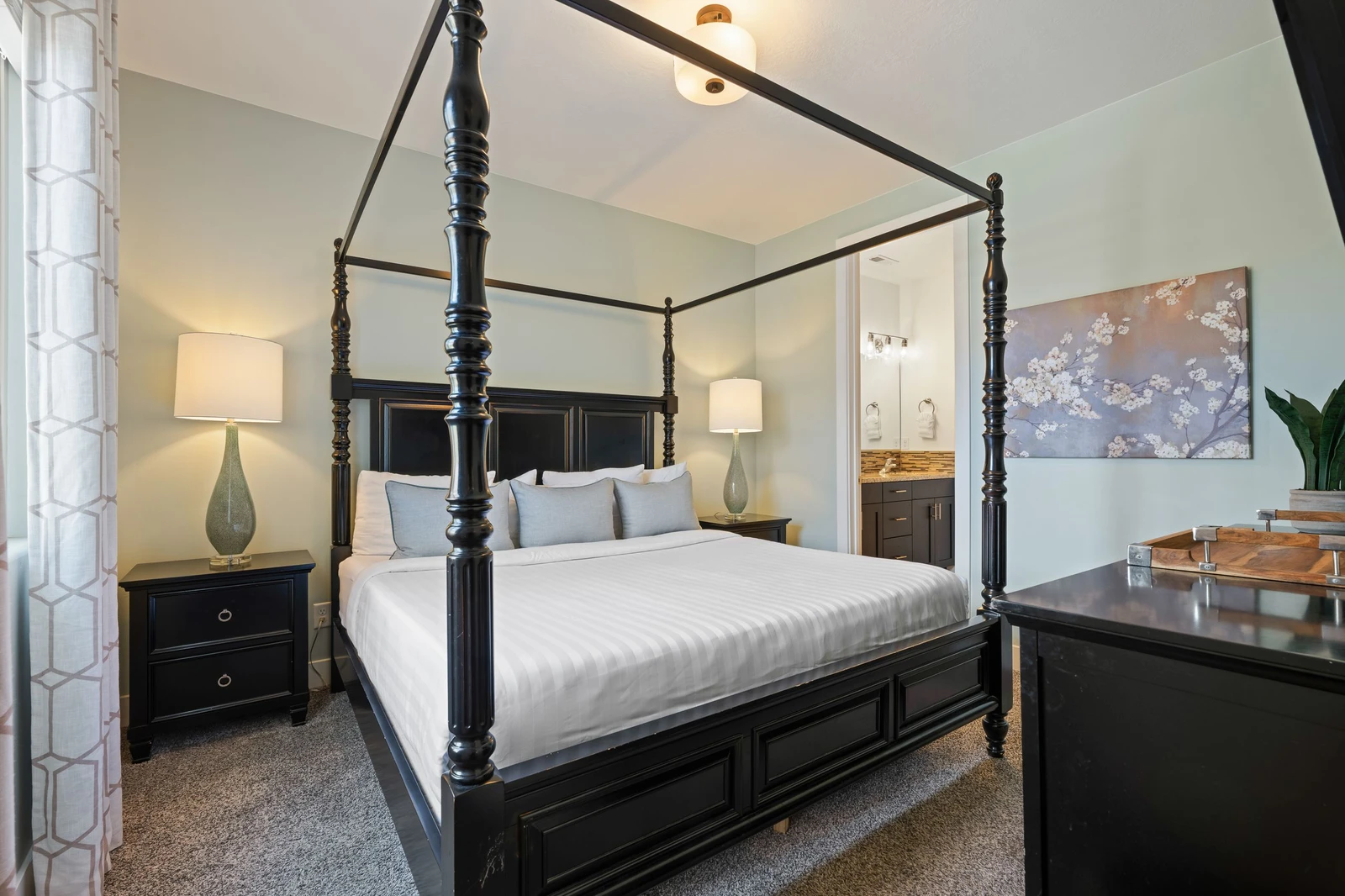 2nd Floor King Bedroom #87