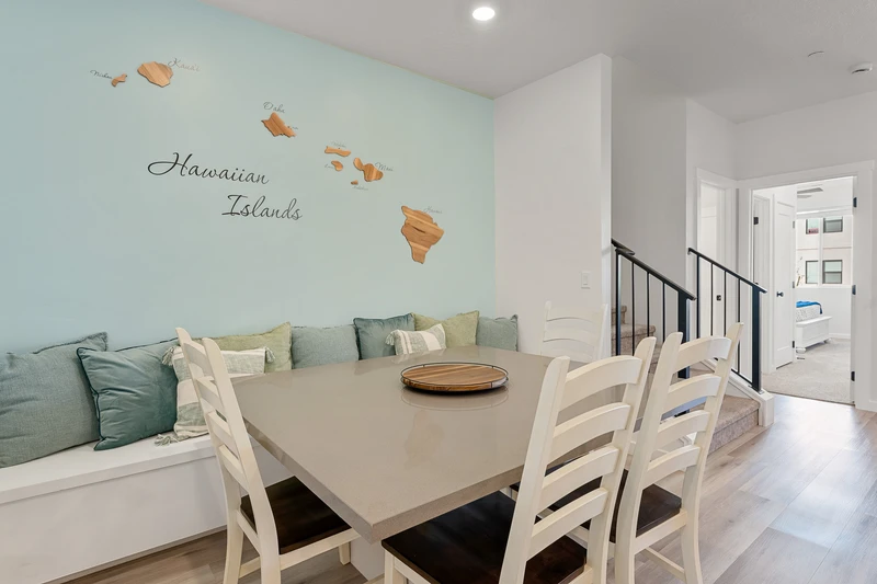 Breakfast Nook