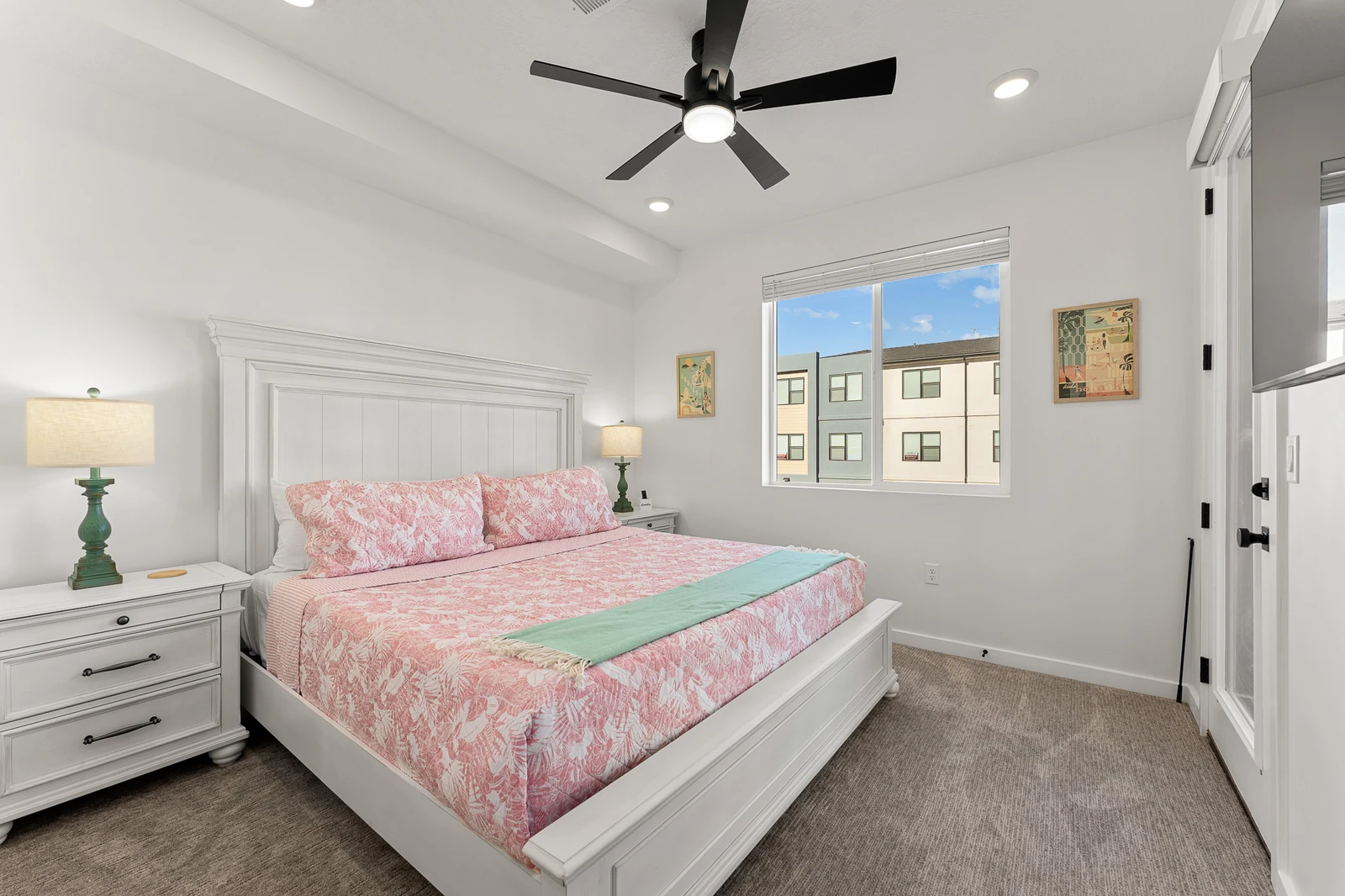 Level 2 King Bedroom
