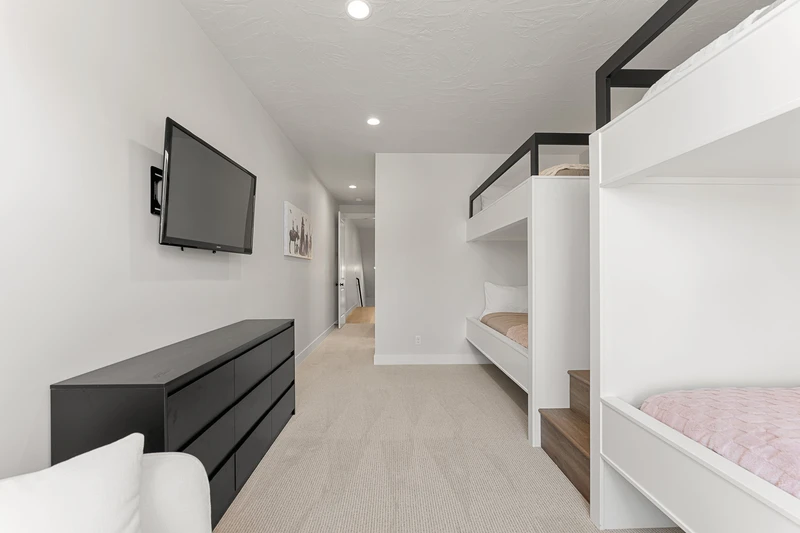 2 Double / Double Build in Bunks