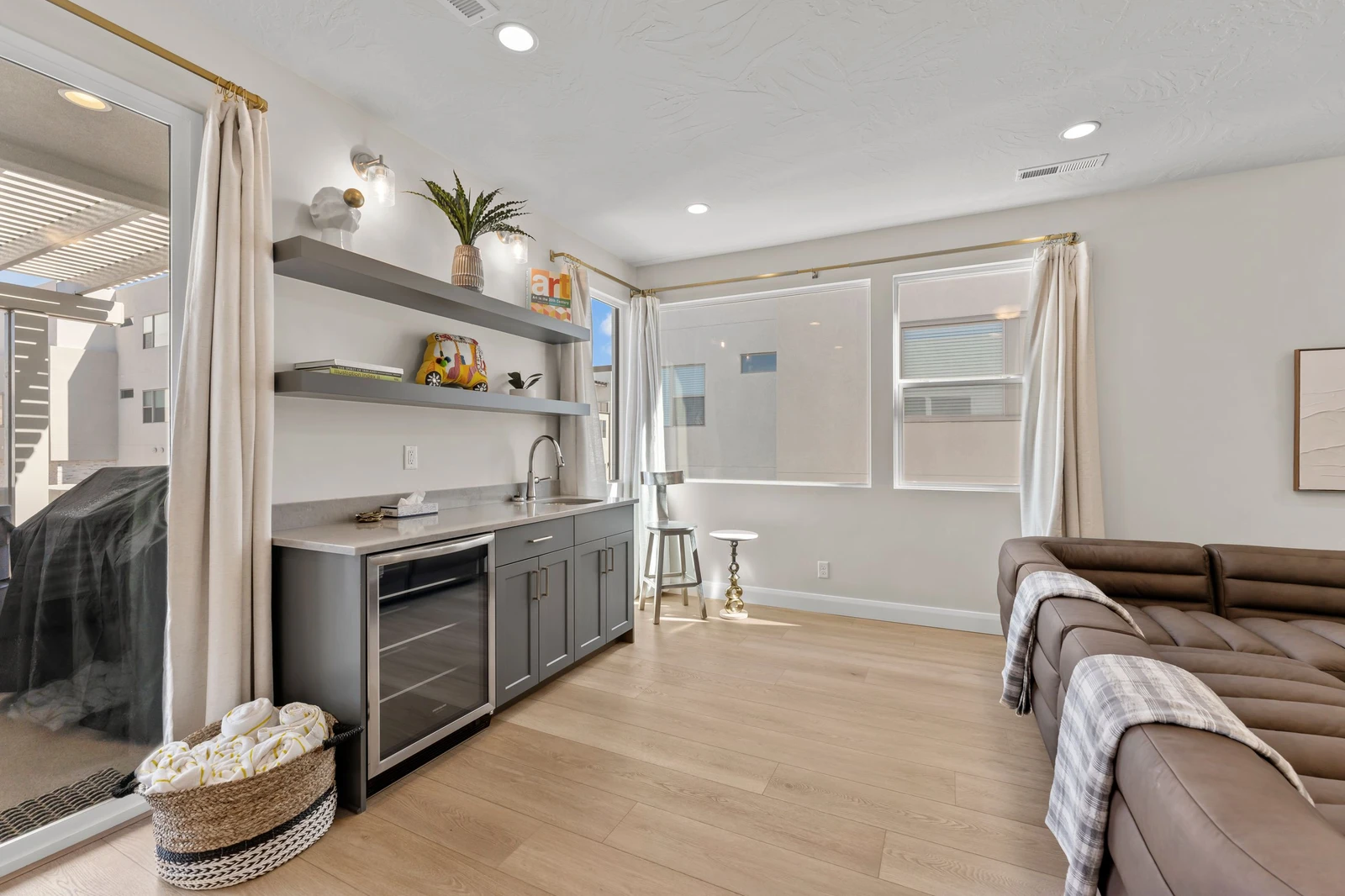Upstairs Wet Bar
