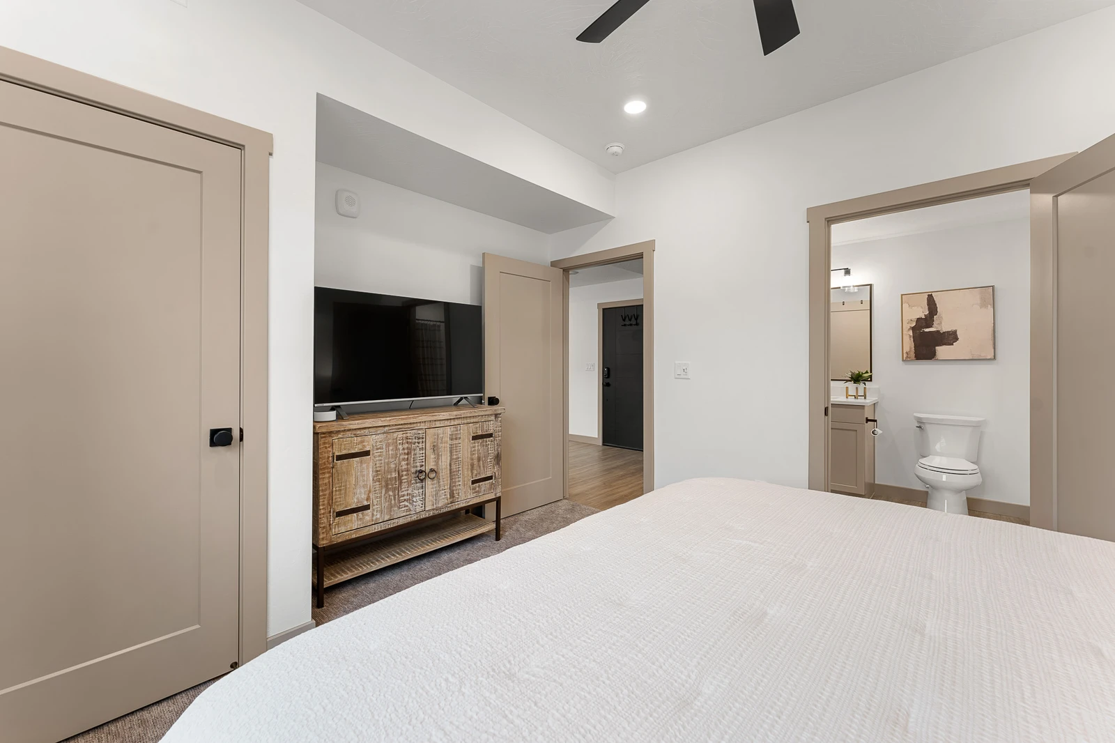 King Bedroom