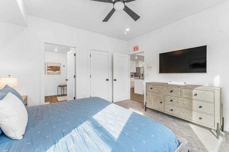 King Bedroom Suite